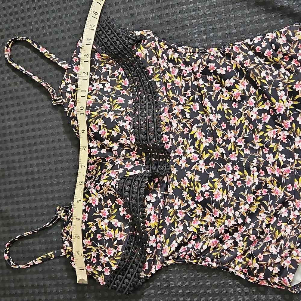 Kona Sol, Black & Pink Floral , One Piece , Size Medium, Adjustable Straps - Picture 6 of 8